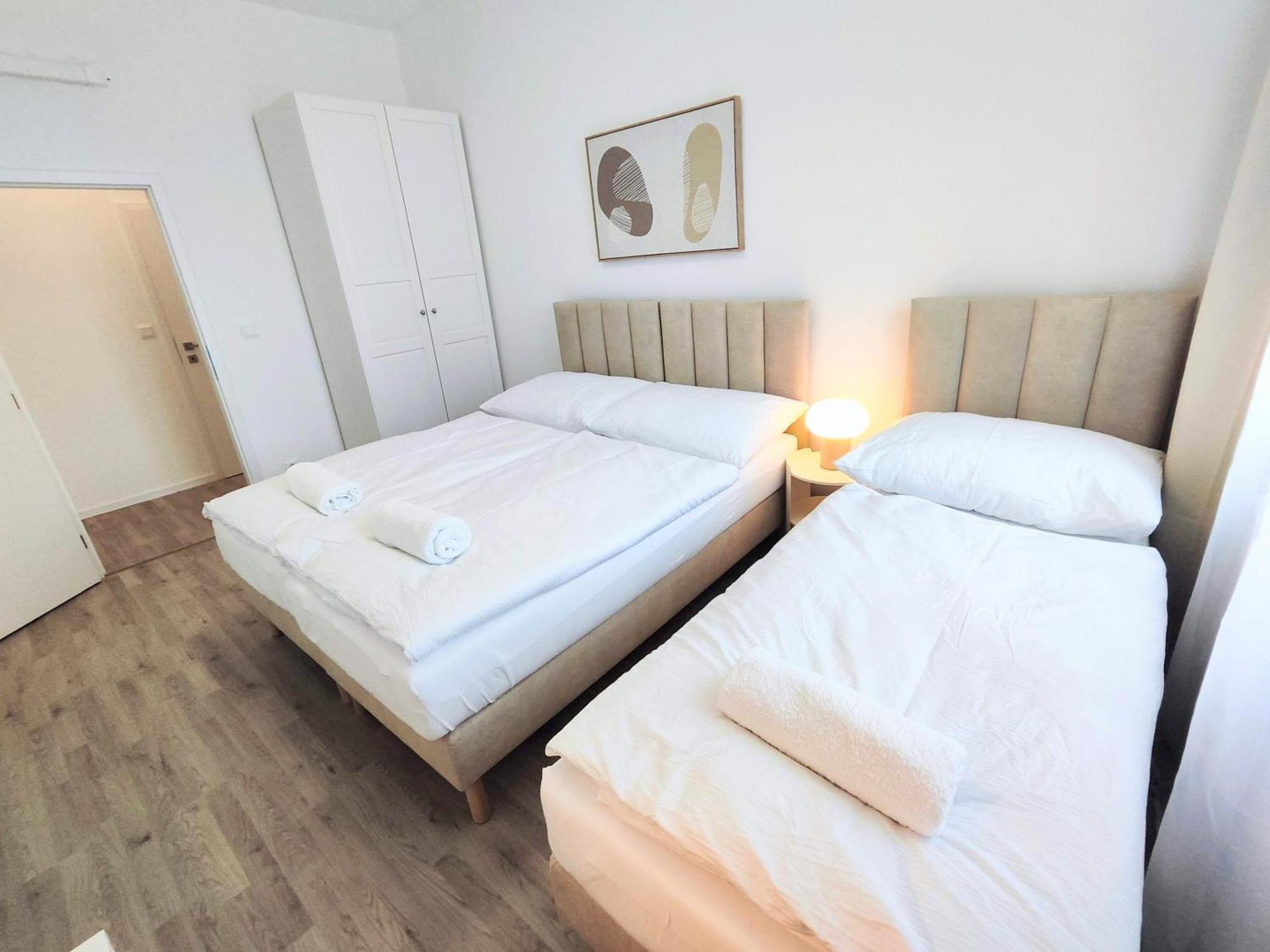 Cinnamon - Brand New - Presidential Garden - Air Conditioning - Free Parking Братислава Экстерьер фото